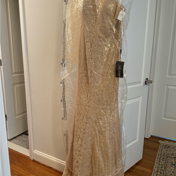 neiman marcus gold dress $830 NEW - CARMEN MARC VALVO FROM NEIMAN MARCUS GOLD BEADED JACKET NEW –  Vintage Clothing & Fashions main image 1